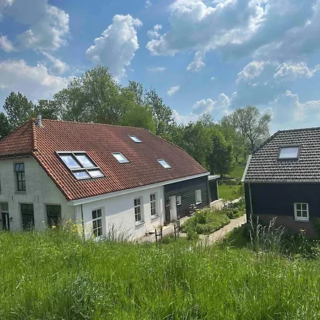 Appartement Boven In De Boerderij - Welkom Op 't Spoel Culemborg